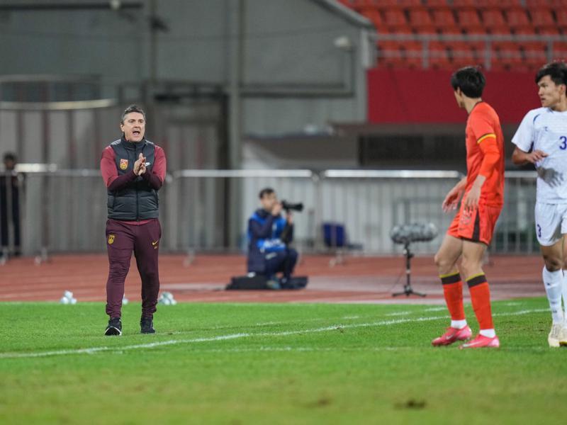 大乐透今日开奖-带队创造历史的安东尼奥及格了吗？他的表现像极了国足前任主教练